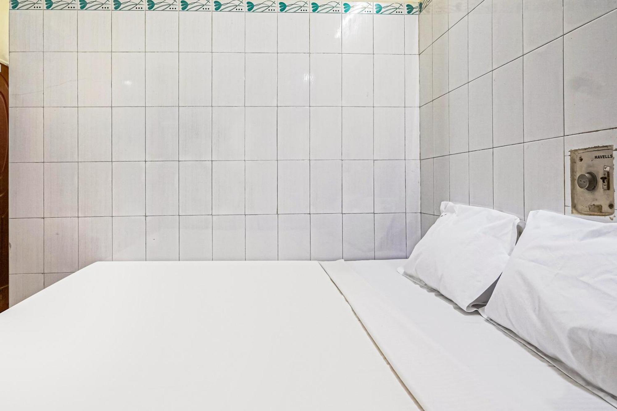 Отель Spot On Venkata Sai Residency Тирупати Экстерьер фото